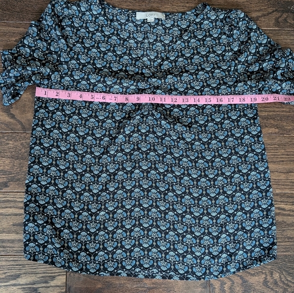 LOFT Blouse Short Sleeve Loose Fitted Floral Fan Print - Picture 6 of 7